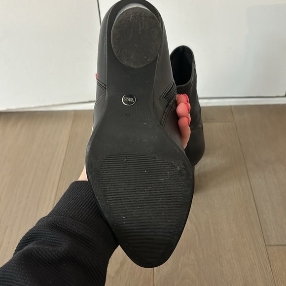 ZARA Black Heeled Booties in Black size 39 (8) - Picture 4 of 4